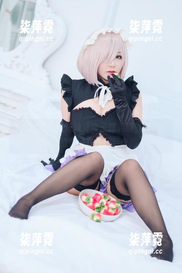 MiMi Chan 当火奴鲁鲁的海浪涌向圣路易斯,MiMi Chan的定制写真已经上路。